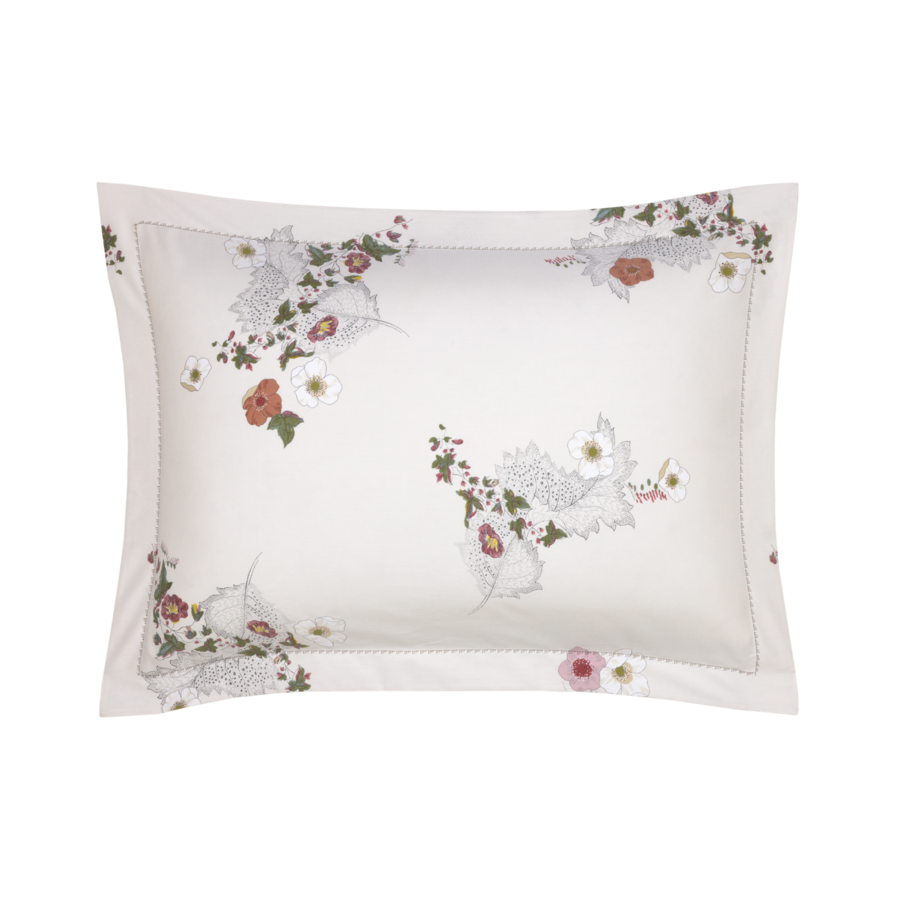 Taie d'oreiller blanche à motif floral, fleurs rouges et blanches, feuilles gris pâle.