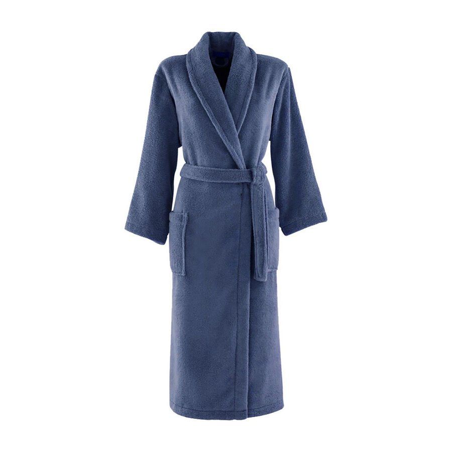 Une robe bleue avec un col châle et des poches