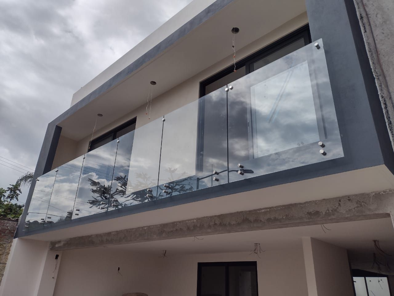 CTA CRISTAL TEMPLADO Y ALUMINIO