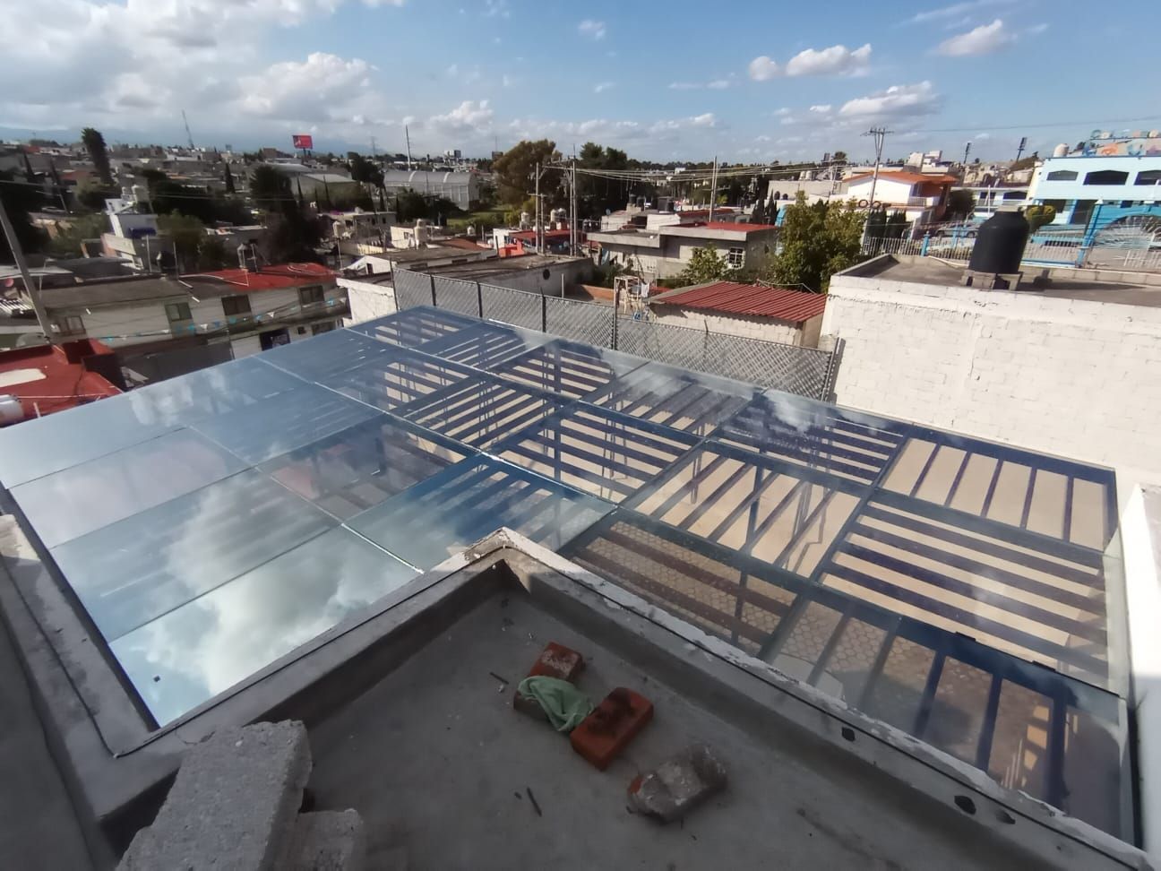 CTA CRISTAL TEMPLADO Y ALUMINIO