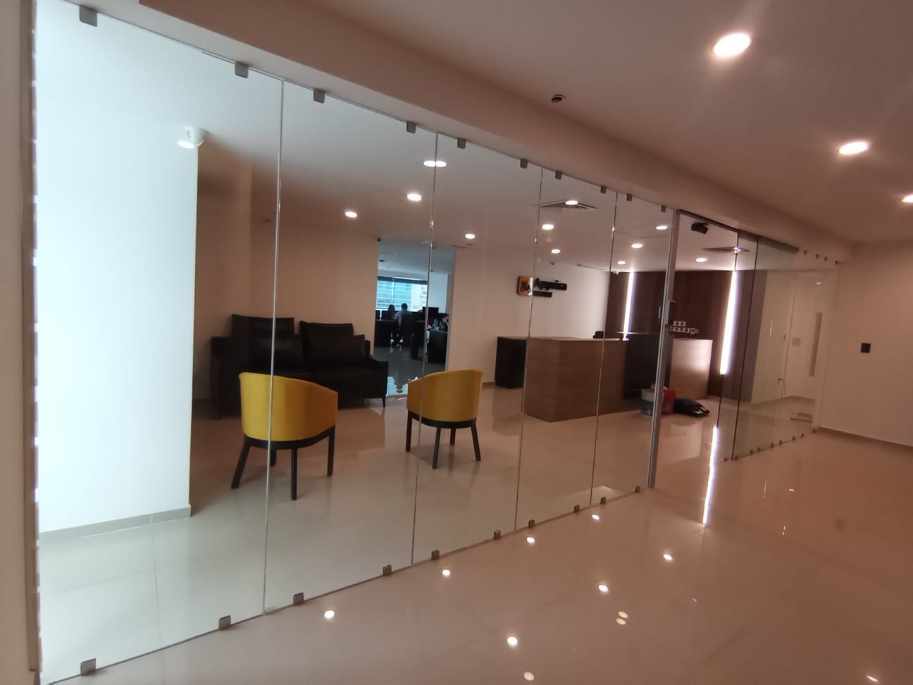 CTA CRISTAL TEMPLADO Y ALUMINIO