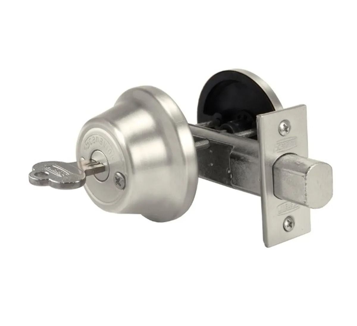 Cerradura de pestillo de plata con llave insertada, que muestra el cerrojo y la placa de cierre.