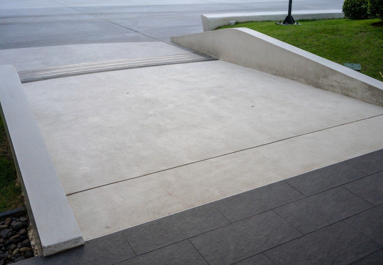a well-built concrete walkway in Plantation FL by the Lauderdale Concrete pros