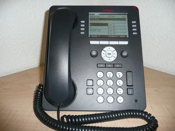 Avaya_model_9508_telephone