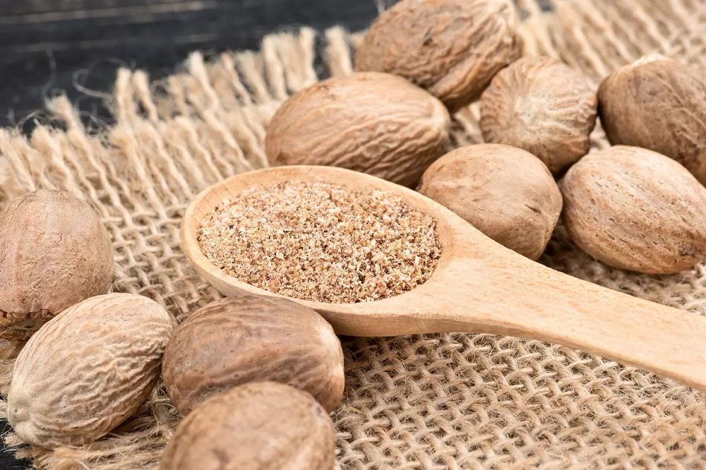 Noix de muscade et sommeil : un remède ancestral à redécouvrir