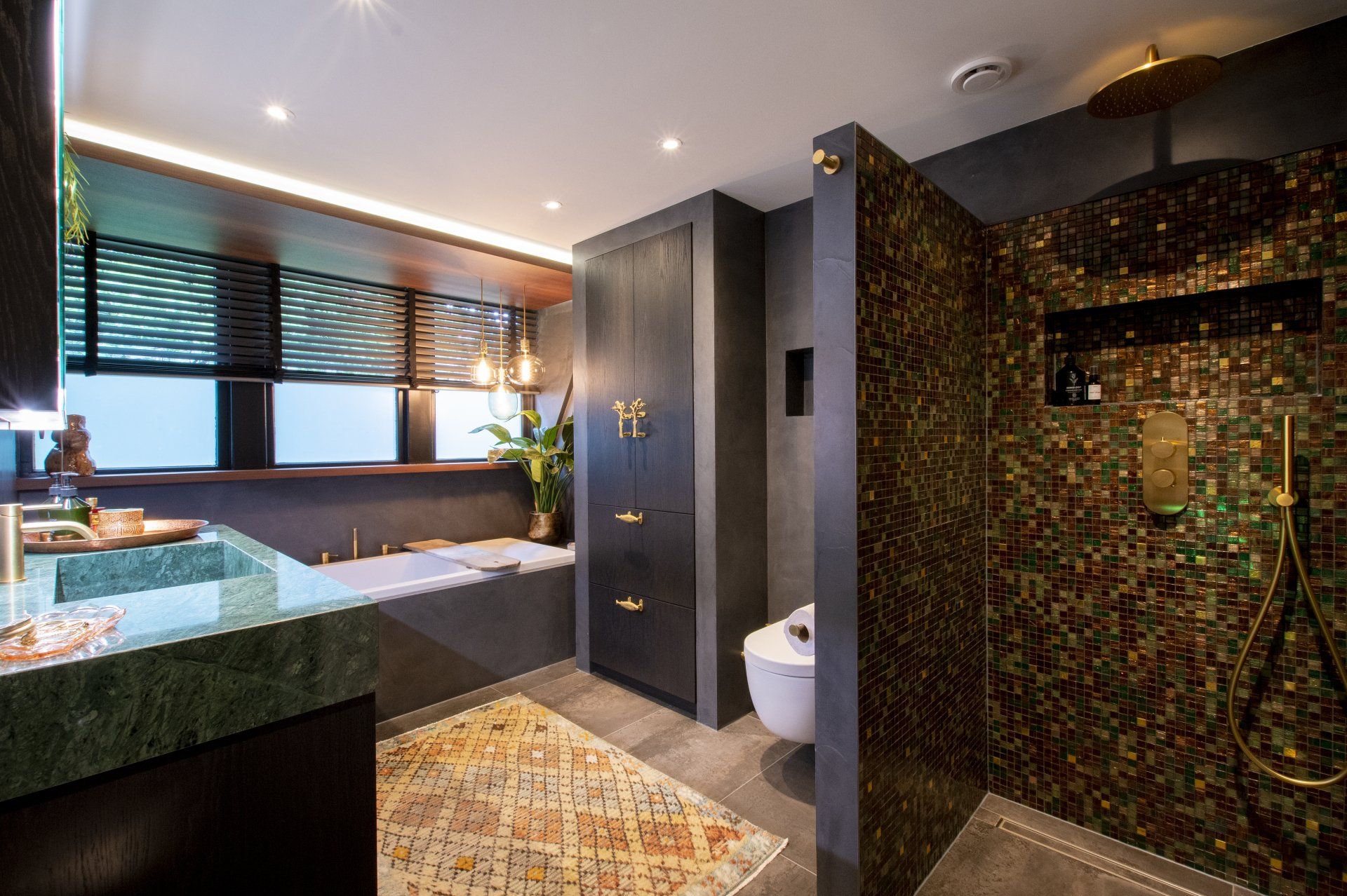 Foto badkamer in de betonlook.