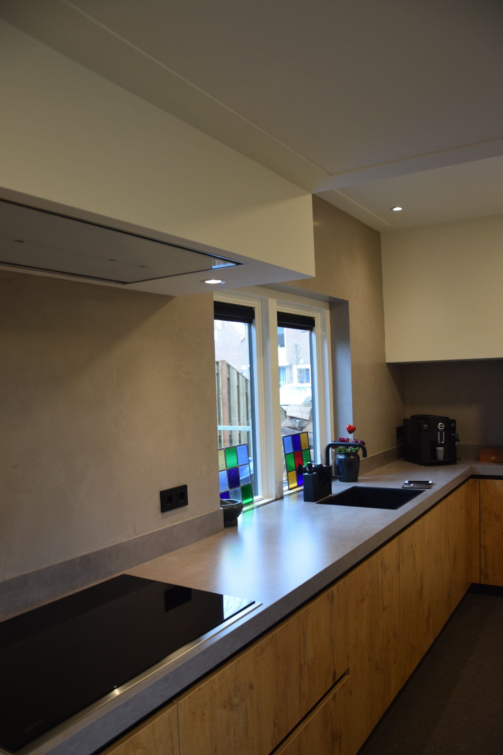 Foto van betonlook in de keuken.