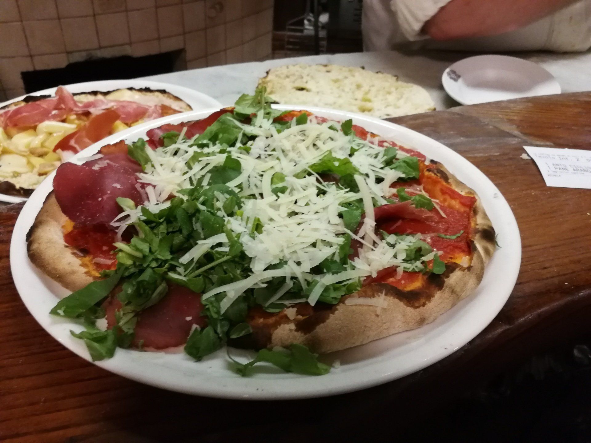 pizza con grana e bresaola
