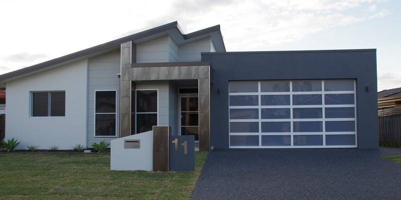 House, blue sky background — Designs in Taree, NSW