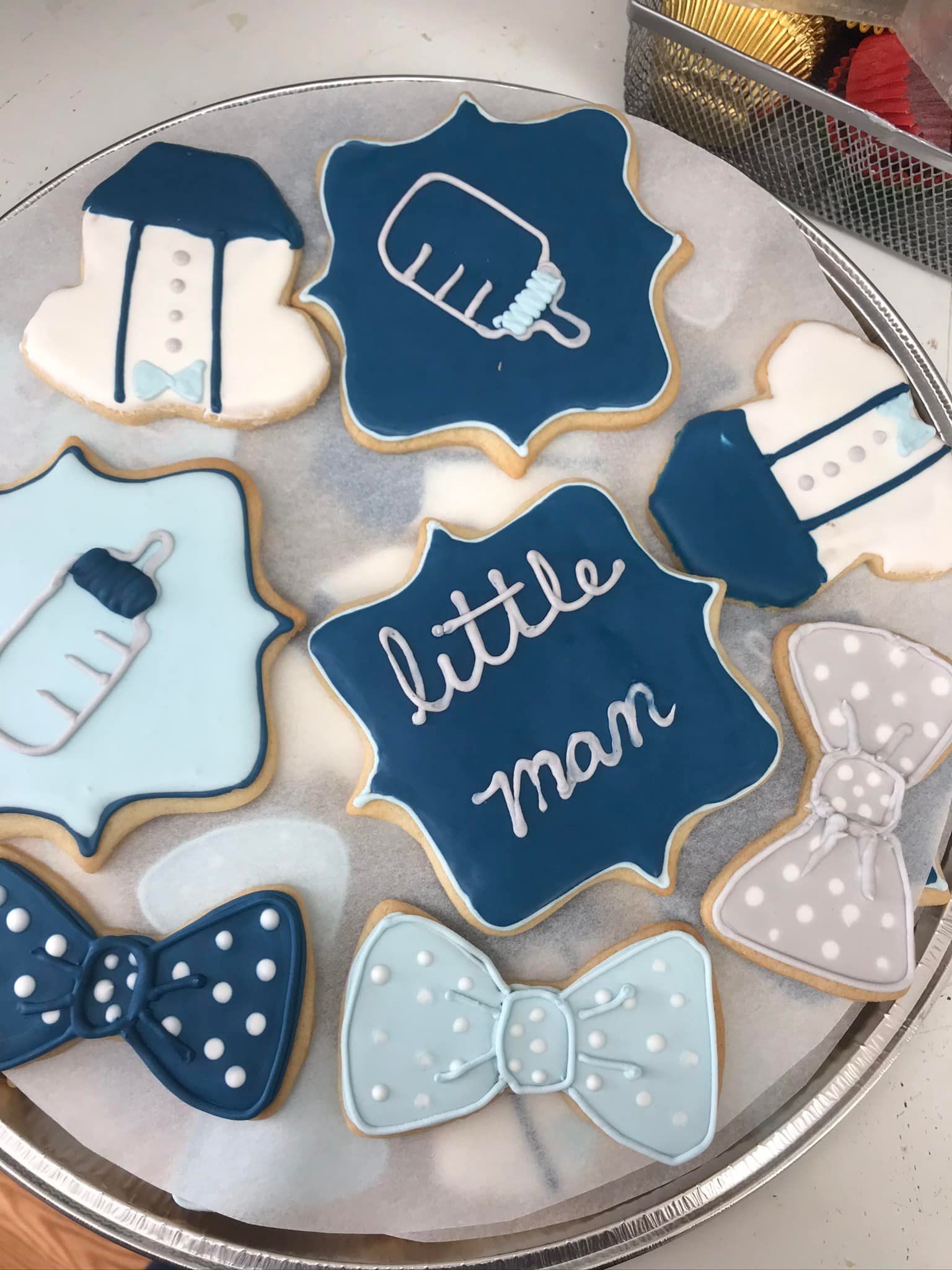 blue baby shower cookies
