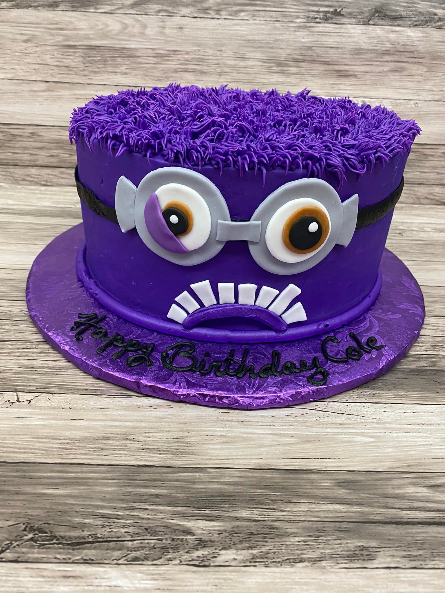 evil minion cake