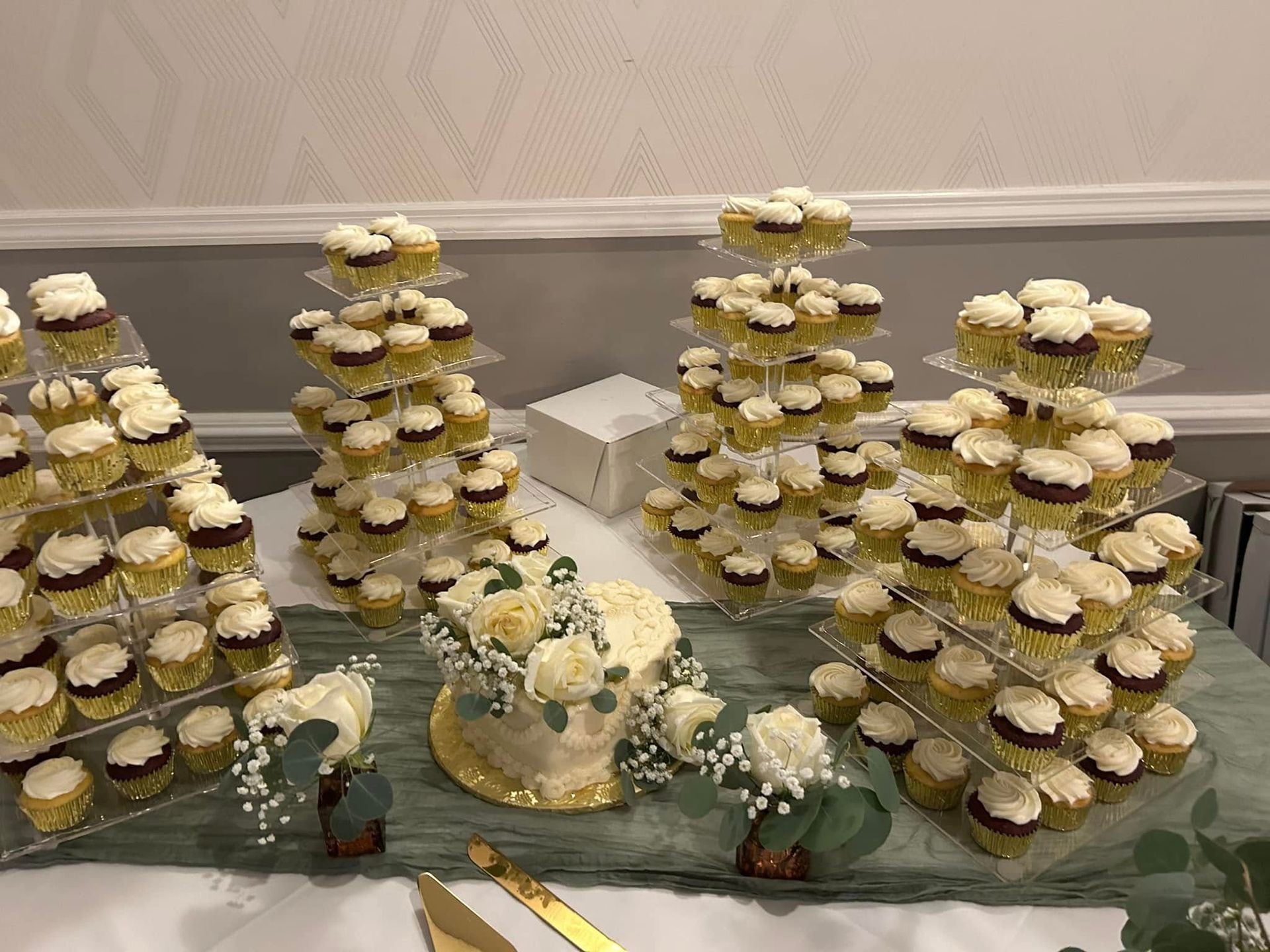 wedding cupcakes