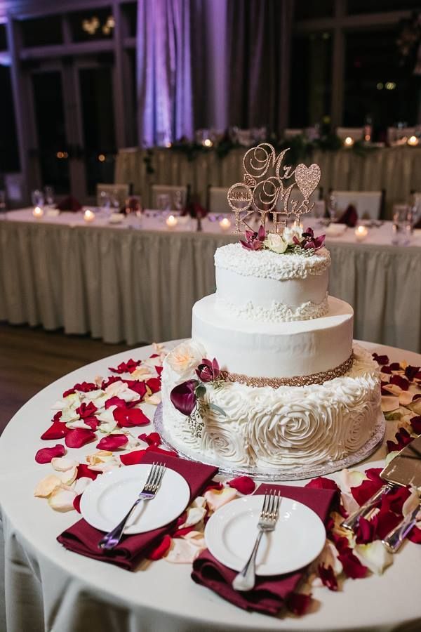 three tier wedding cake