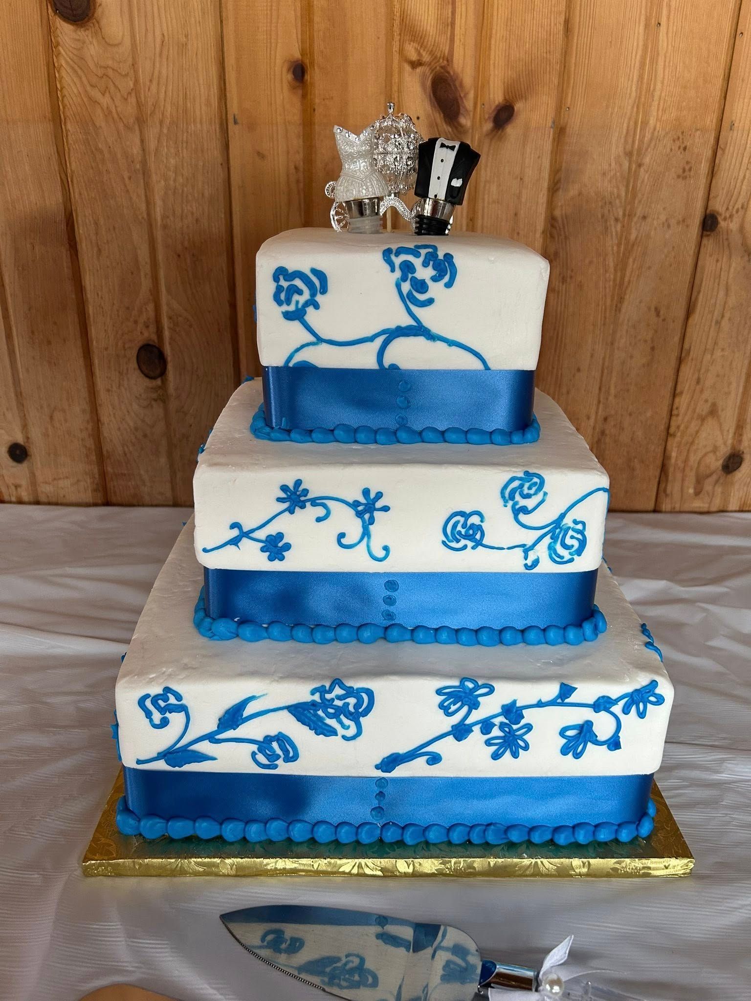 blue and white wedding cake