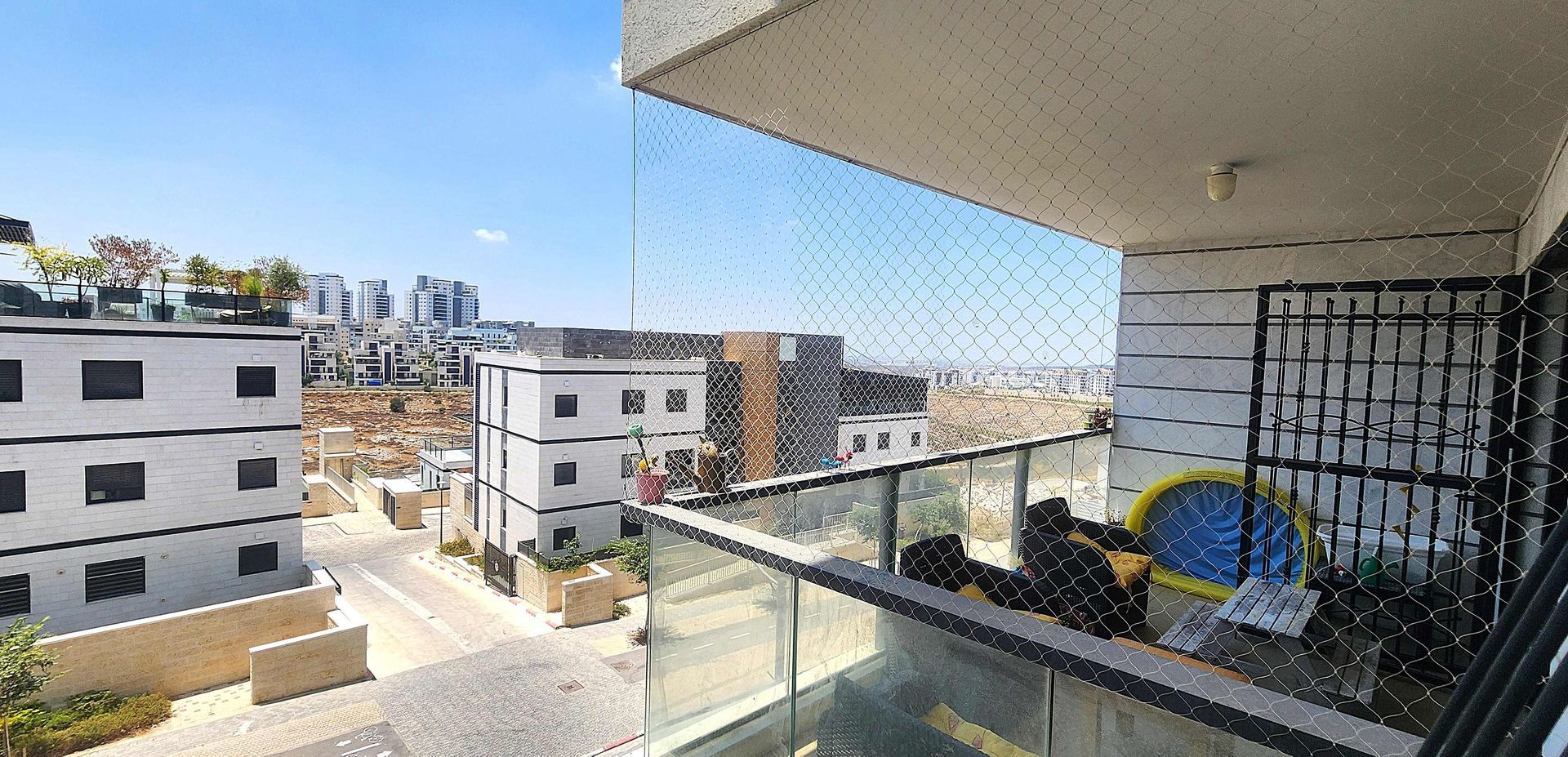 למכירה במודיעין דירת 5 חדרים עם מעלית ונגישות מלאה