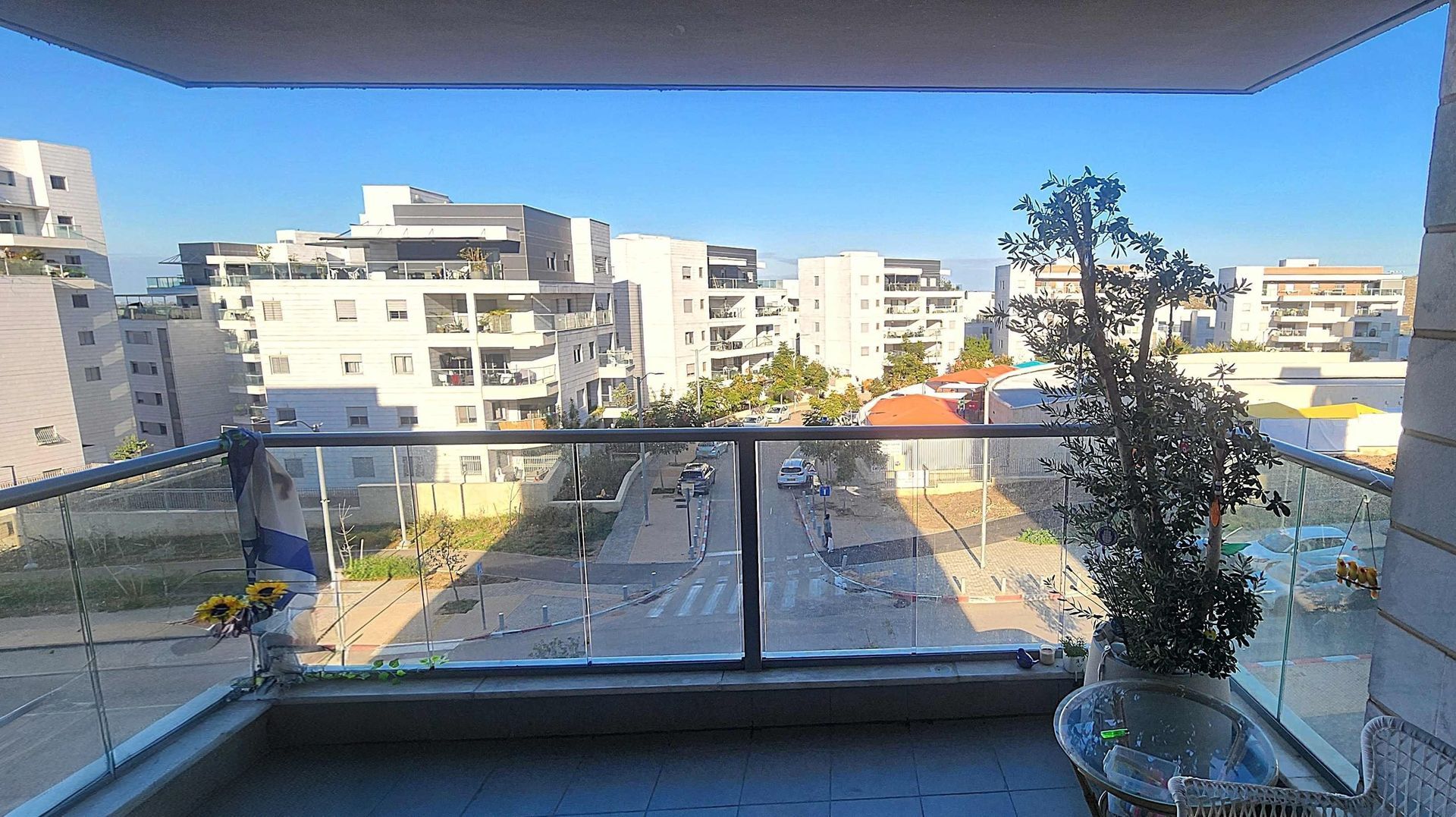 למכירה במודיעין דירת 5 חדרים מרווחת עם מעלית ונגישות מלאה