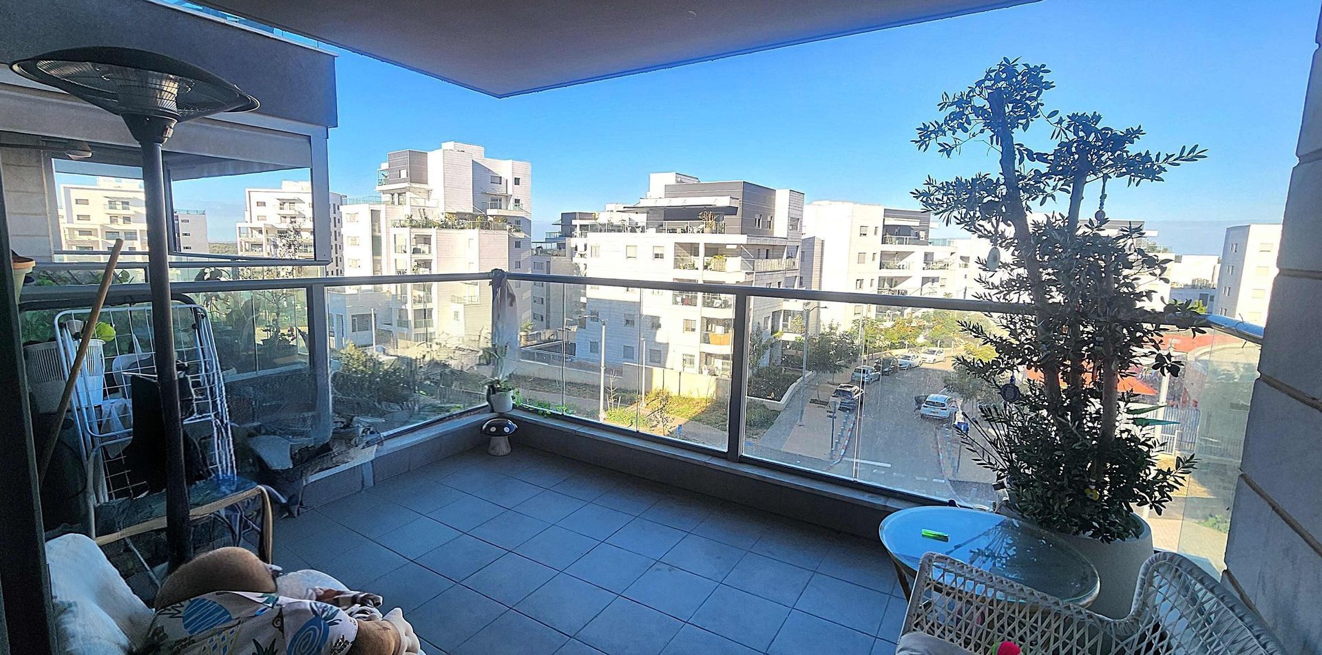 למכירה במודיעין דירת 5 חדרים מרווחת עם מעלית ונגישות מלאה