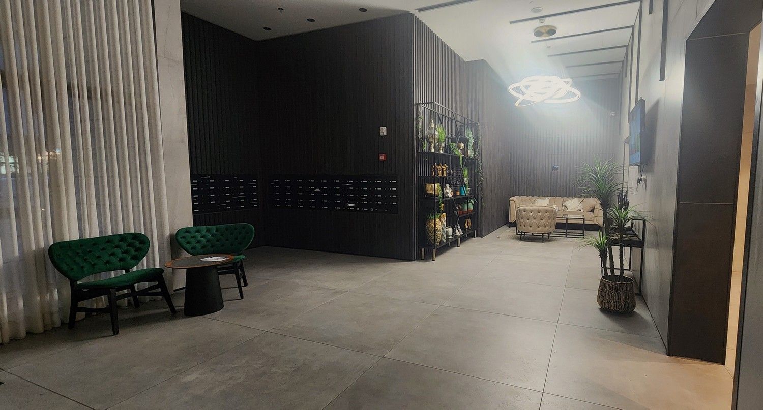 למכירה ברמלה דירת 3 חדרים חדשה עם מעלית ומרפסת