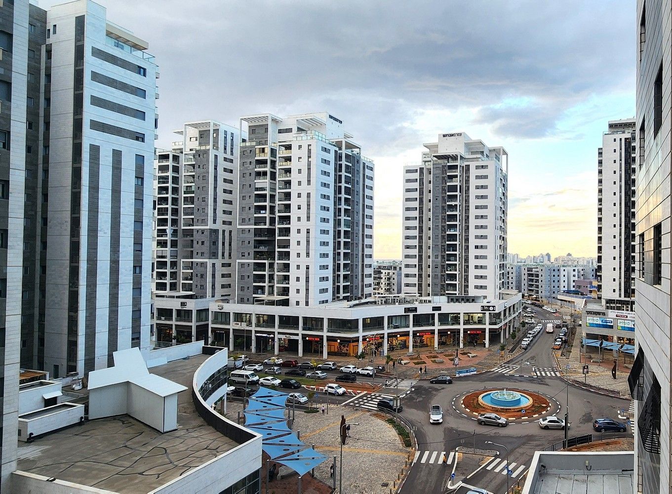 למכירה ברמלה דירת 3 חדרים חדשה עם מעלית ומרפסת