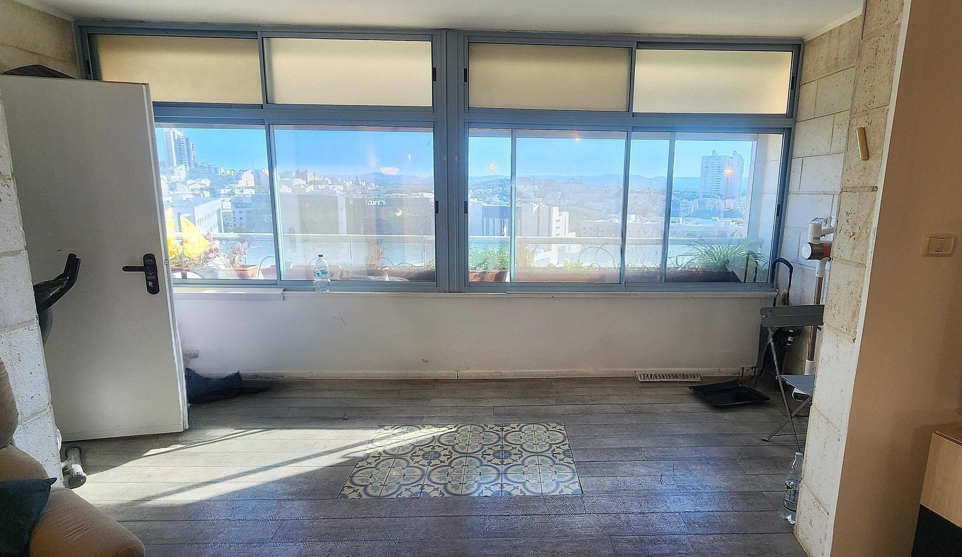 למכירה במודיעין דירת 5 חדרים ענקית במרכז העיר