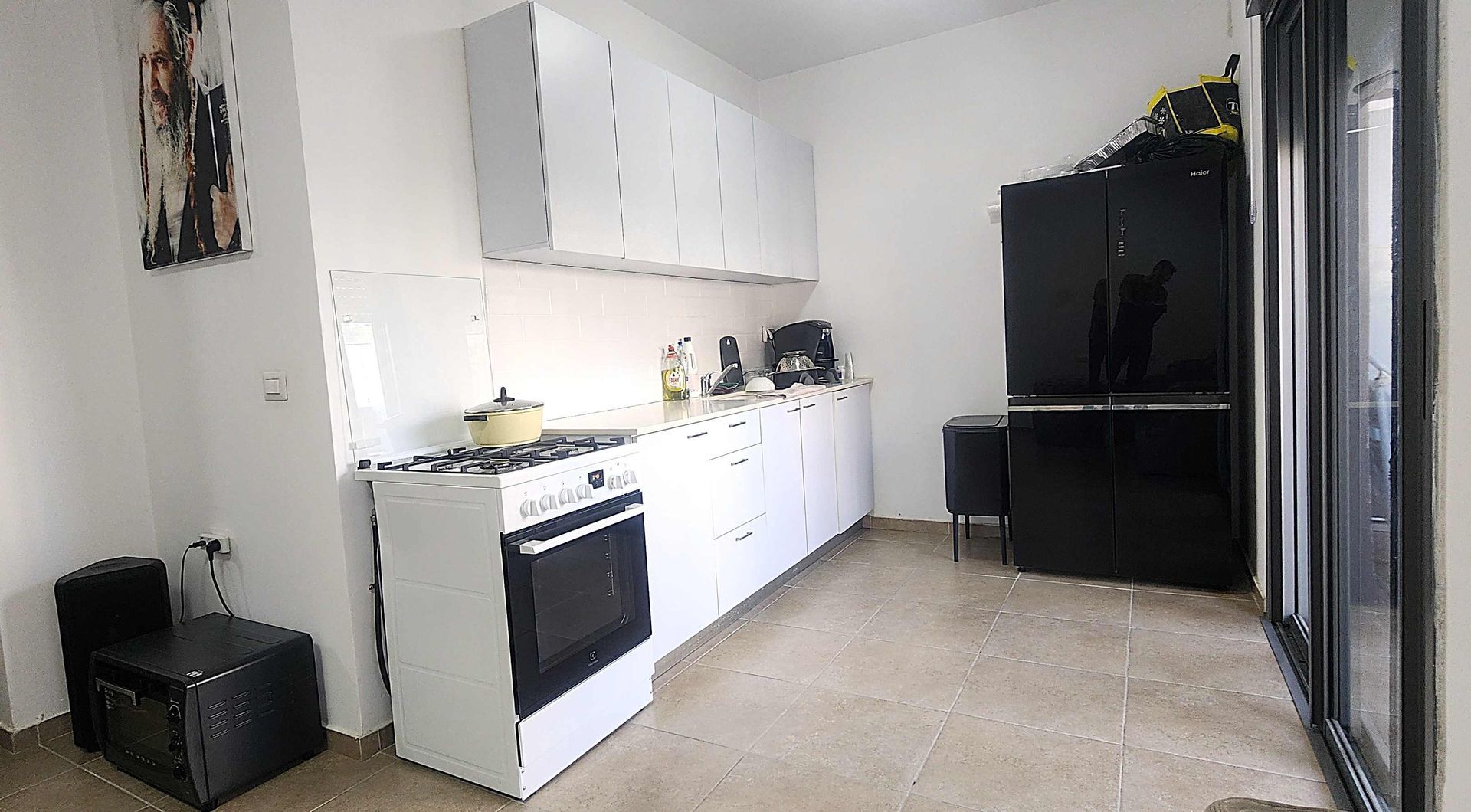 למכירה במודיעין דירת 3 חדרים מקסימה על מעלית ונגישות מלאה