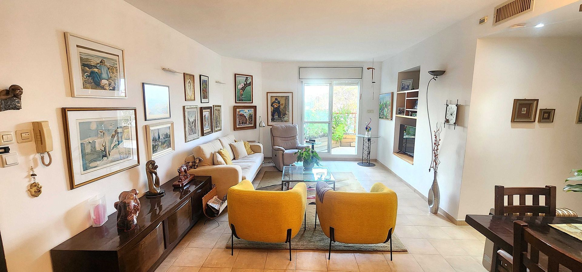 למכירה במודיעין דירת גן 4.5 חדרים עם נגישות מלאה