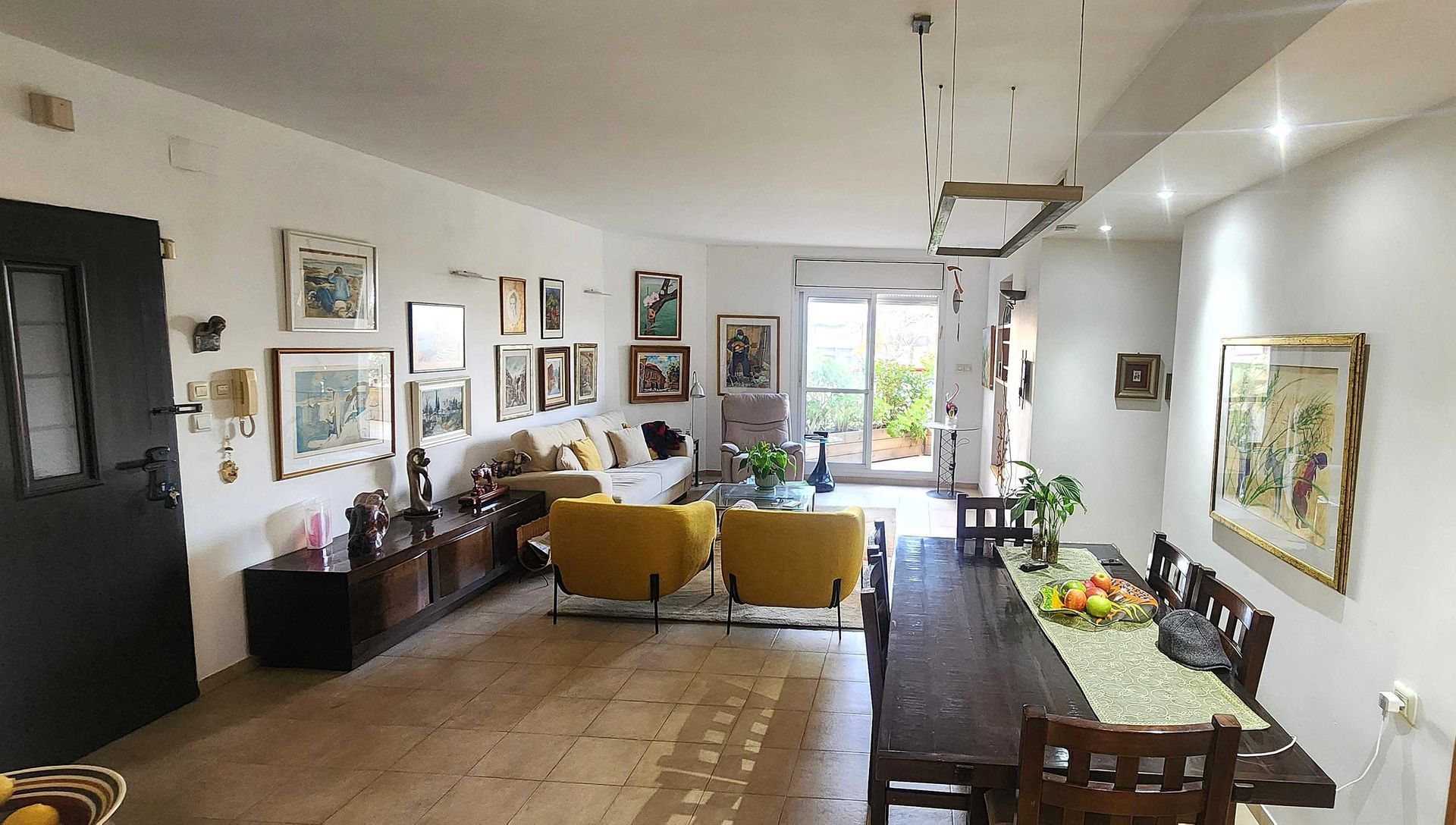 למכירה במודיעין דירת גן 4.5 חדרים עם נגישות מלאה