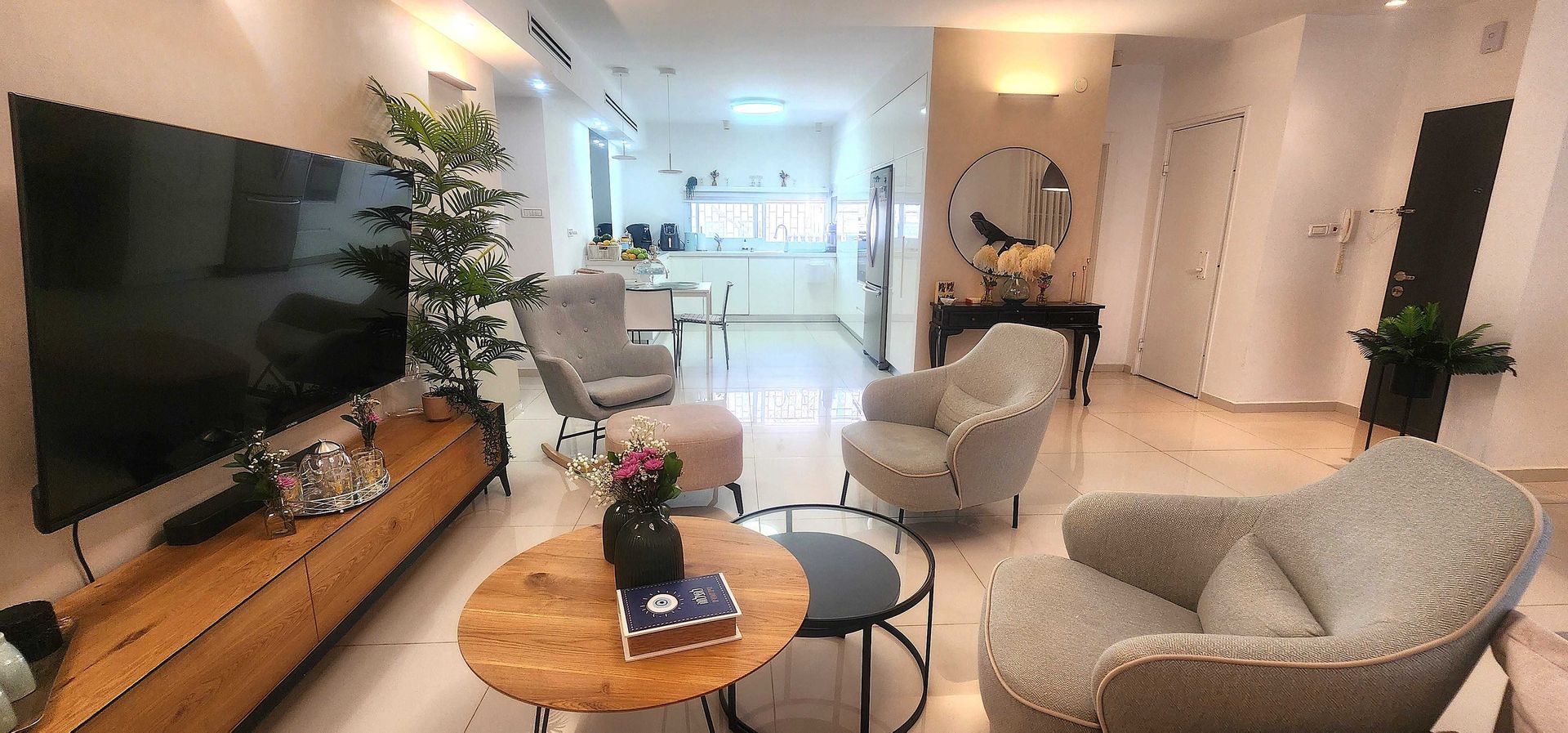 למכירה במודיעין דירת 5 חדרים מרווחת עם מרפסת ענקית