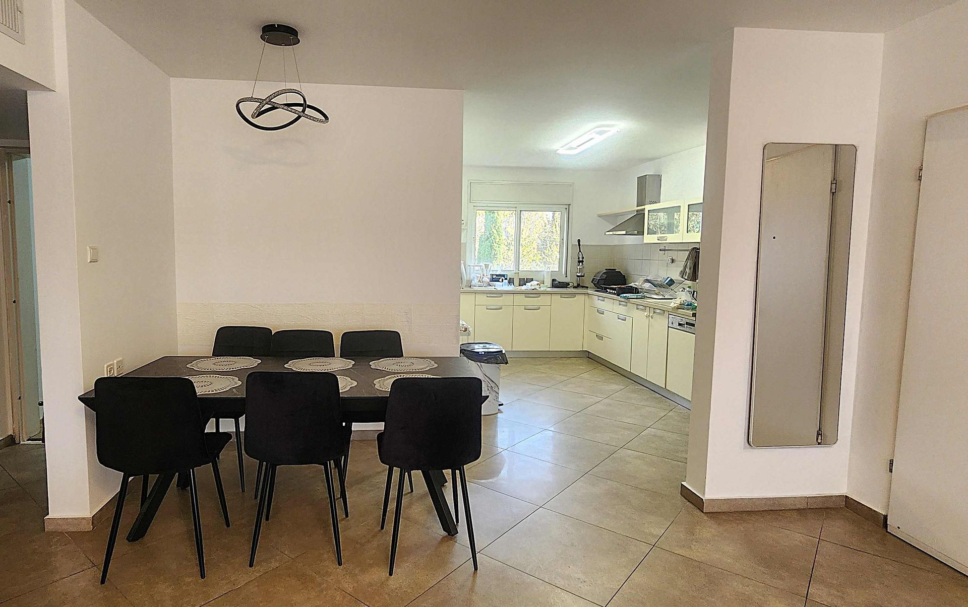 למכירה במודיעין דירת 4 חדרים עם מעלית ונגישות מלאה