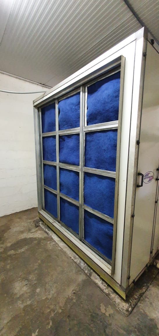 Una cámara termográfica muestra una temperatura de 64,8 grados centígrados.