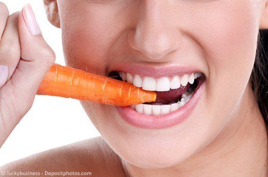 Gesunde und starke Zähne - straffes Zahnfleisch