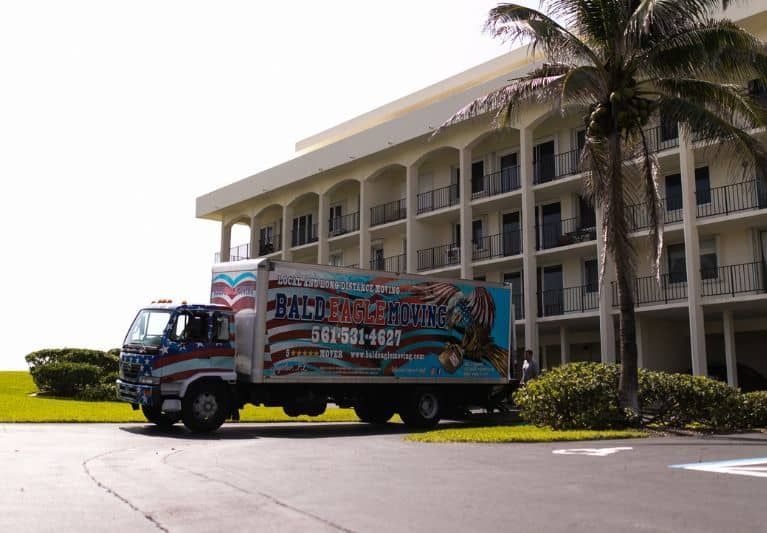 Commercial movers Miami loading office furniture