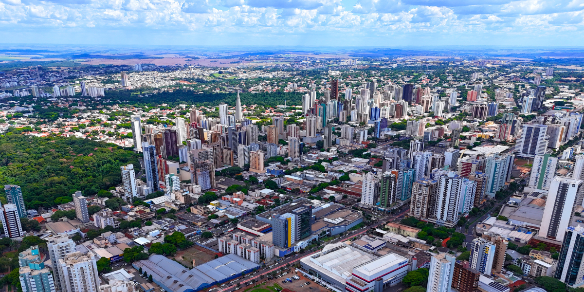 Imagem ista érea da cidVista aérea da cidade de Maringá Paraná