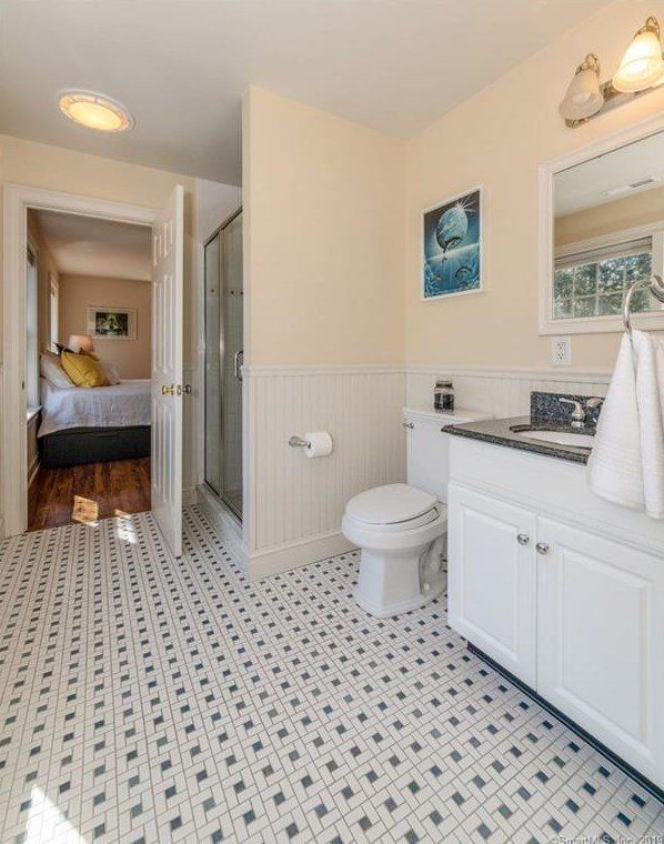 bathroom remodeling project