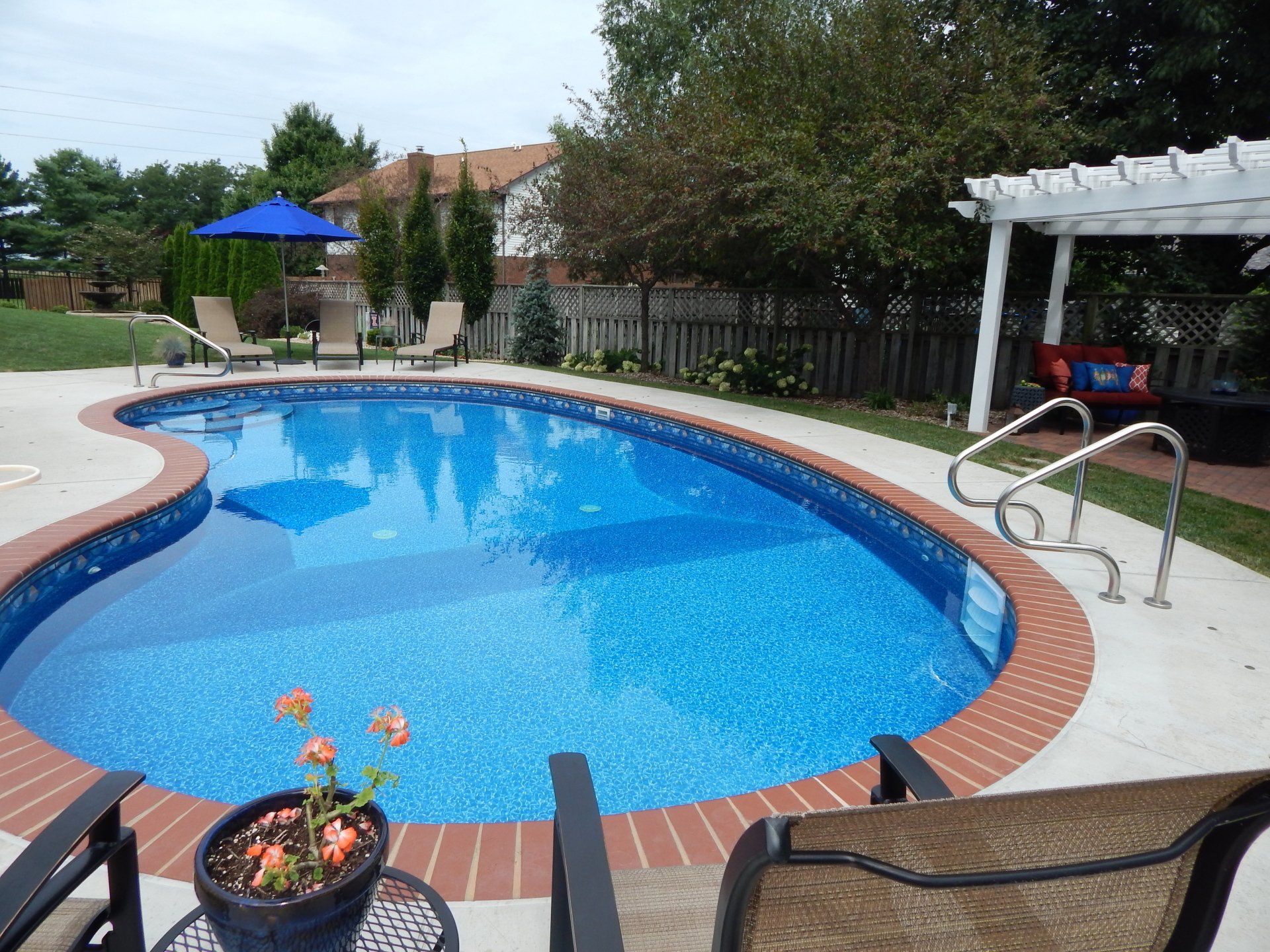 Custom Pool Gallery | Jacksonville, IL | Leisure Pool Supply