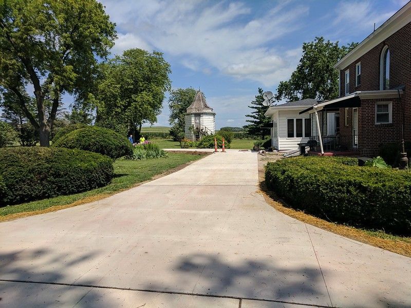 Finished-Driveway-Grading-Hastings-Iowa