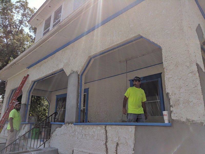 Repaired the traditional stucco on this Valley, Nebraska home and then we installed a new Stucco colored finish coat to give the home a new look.