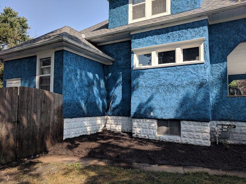 Repaired the traditional stucco on this Valley, Nebraska home and then we installed a new Stucco colored finish coat to give the home a new look.
