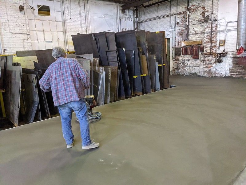 Finishing- Concrete-Commercial-Shop-Floor-Puritan-Manufacturing-Omaha-Nebraska