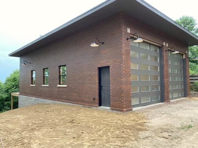 Garage-Brick-Work-Stone-Window-Sills-Council-Bluffs-Iowa