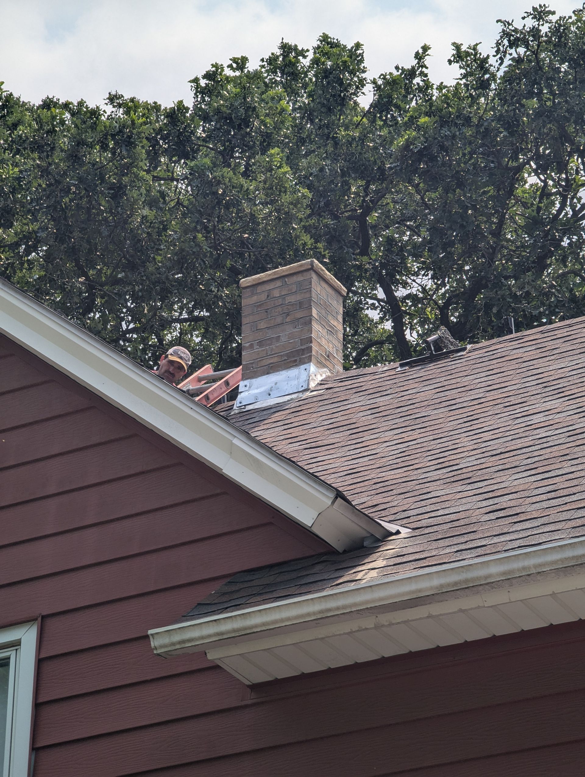 Completed-Chimney-Rebuild-Stone-Ribbon-Council-Bluffs-Iowa