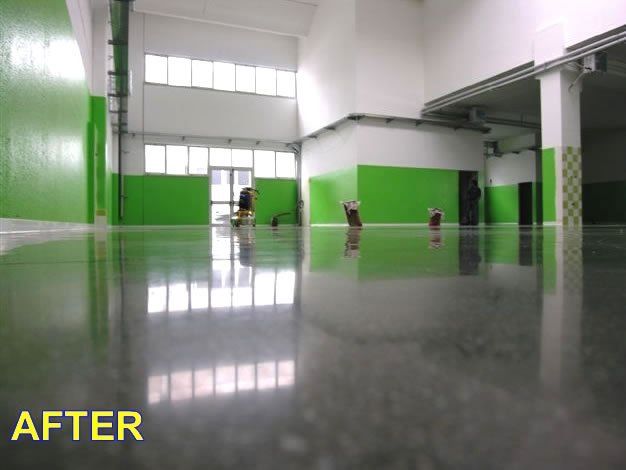 dopo la posa del pavimento in cemento