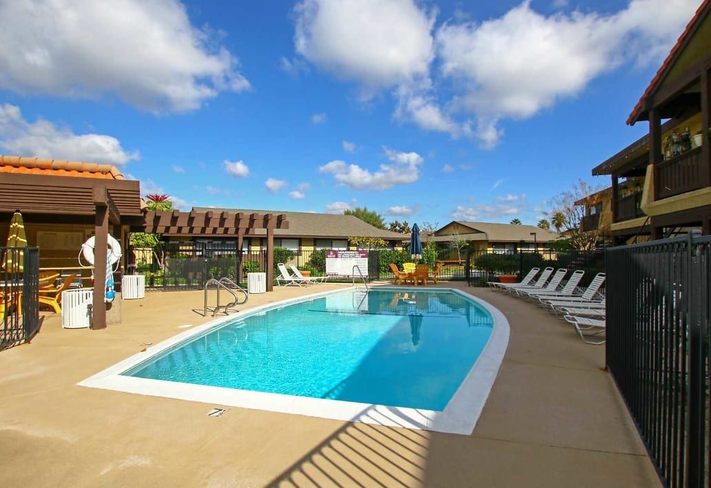 Pool | Arbor Park Apartments