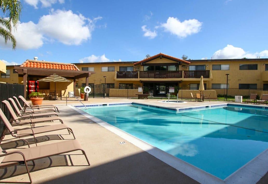 Pool | Arbor Park Apartments