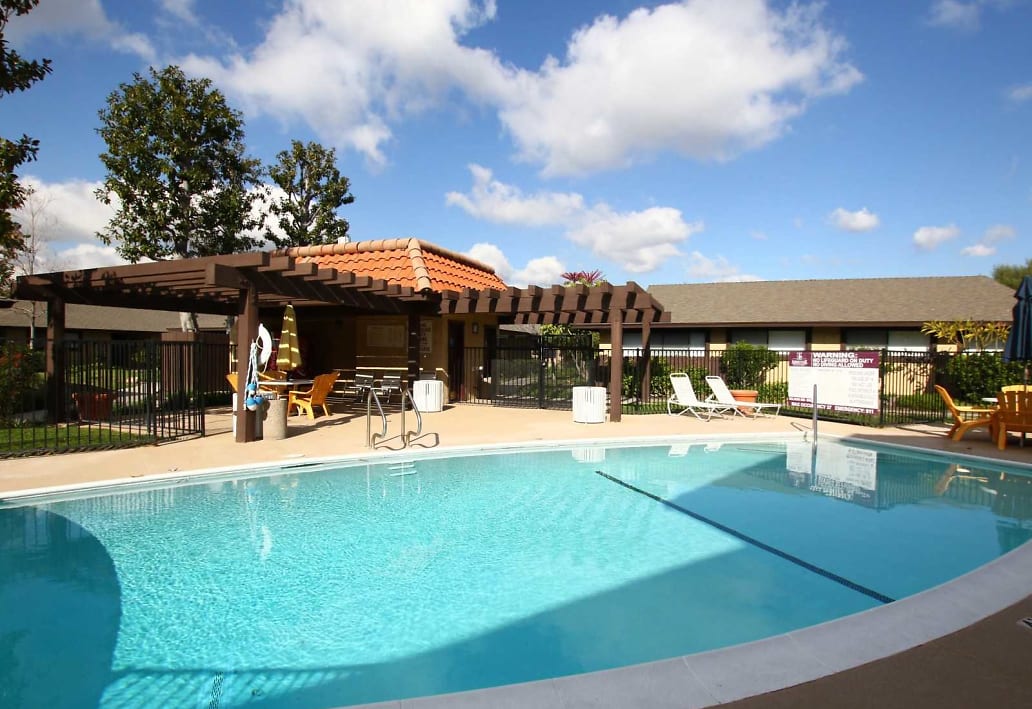 Pool | Arbor Park Apartments