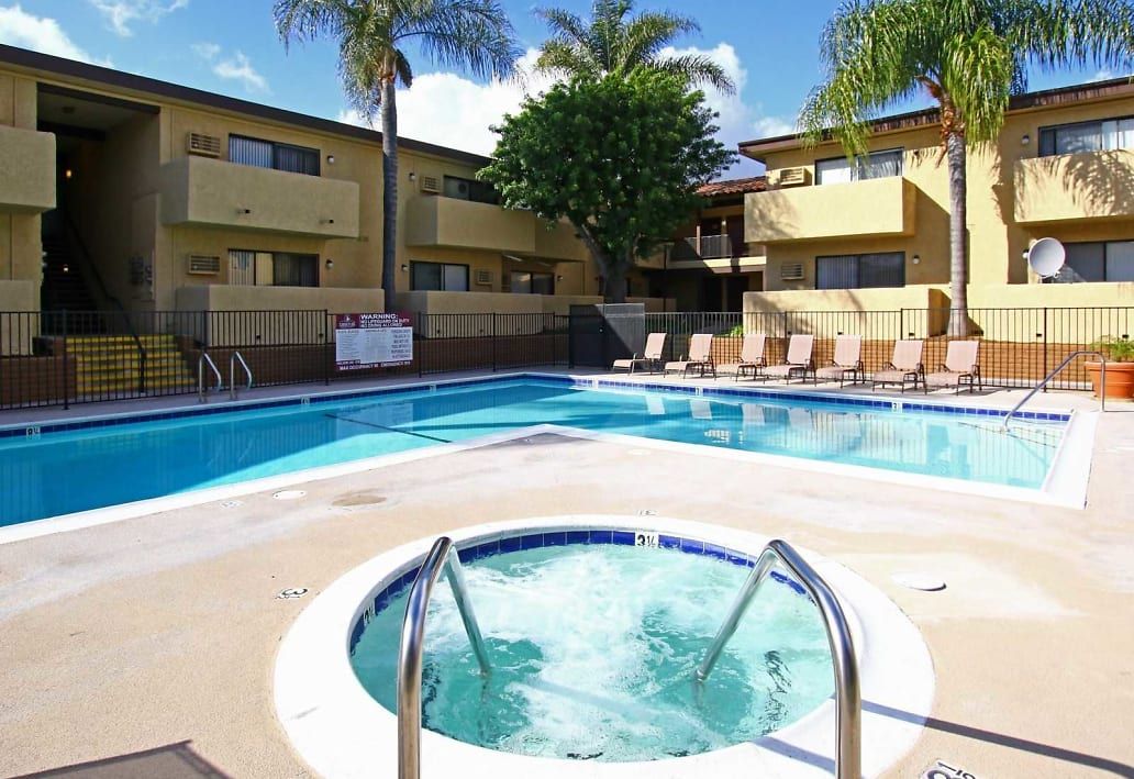 Pool | Arbor Park Apartments