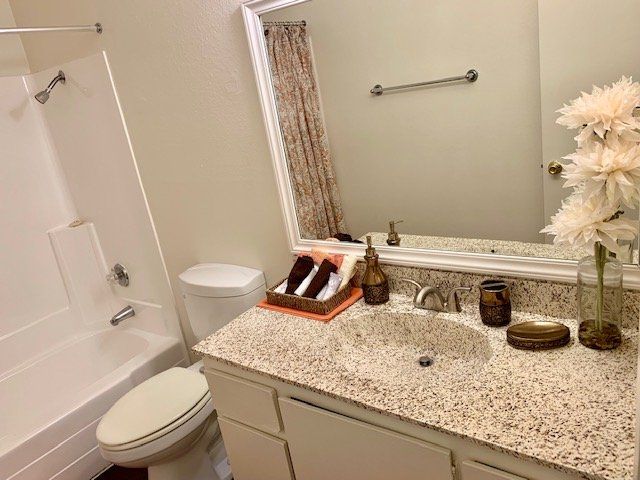 Bathroom | Arbor Park Apartments