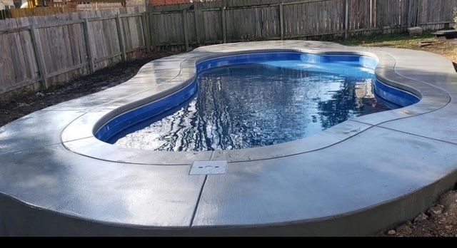 Custom Fiberglass Pools