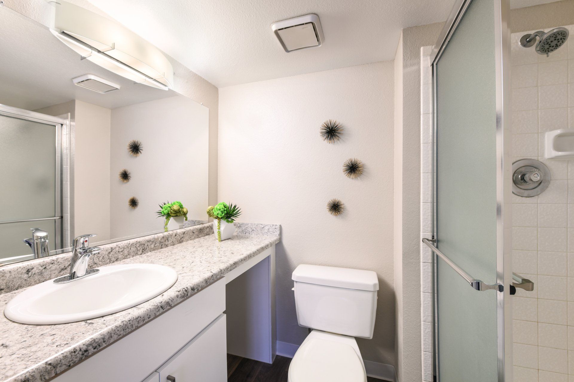 Bathroom with Mirror | Arcadia