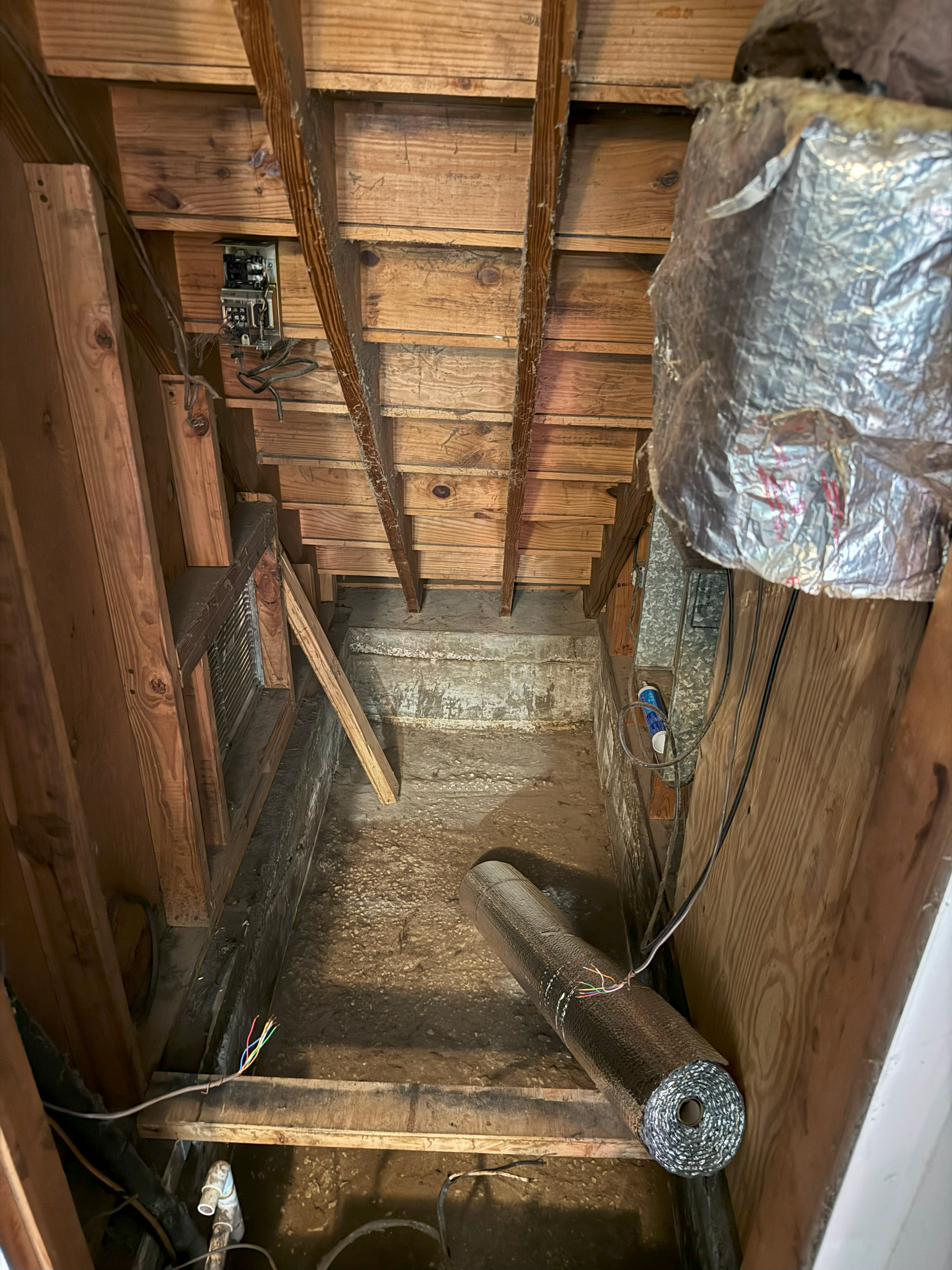 Ventilation process under the stairs